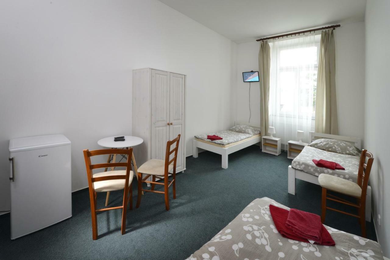 Penzion Pivovar Podlesi Příbram Buitenkant foto